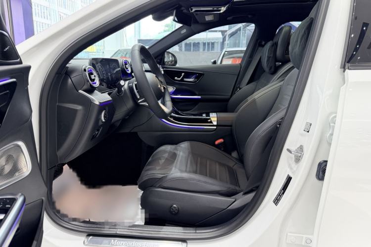 Used Mercedes-Benz C-Class 2023 Restyled C 260 L Night Edition Sports Version Interior 8