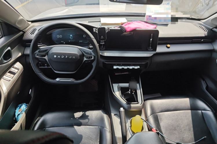 Used Baojun RC-5 2020 1.5L Manual Zhiyao Elite Edition Center Console