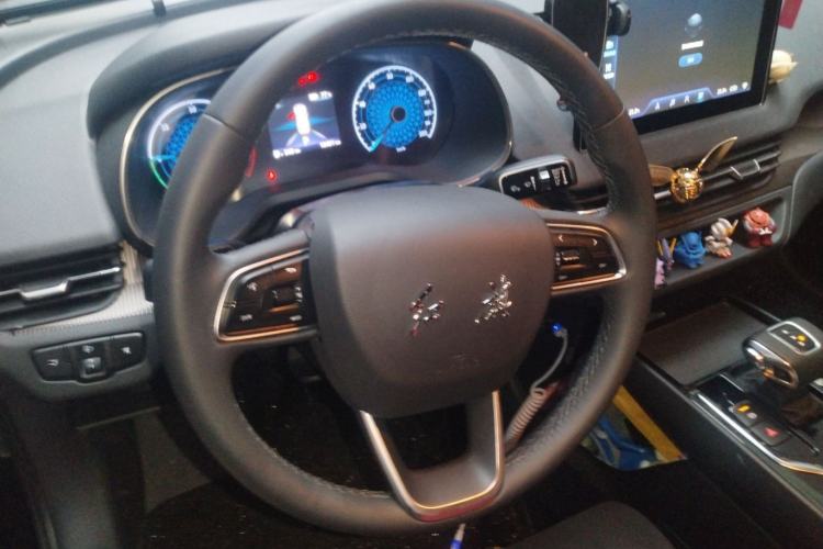 Used Hongqi E-QM5 2022 431 km Charge & Enjoy Edition