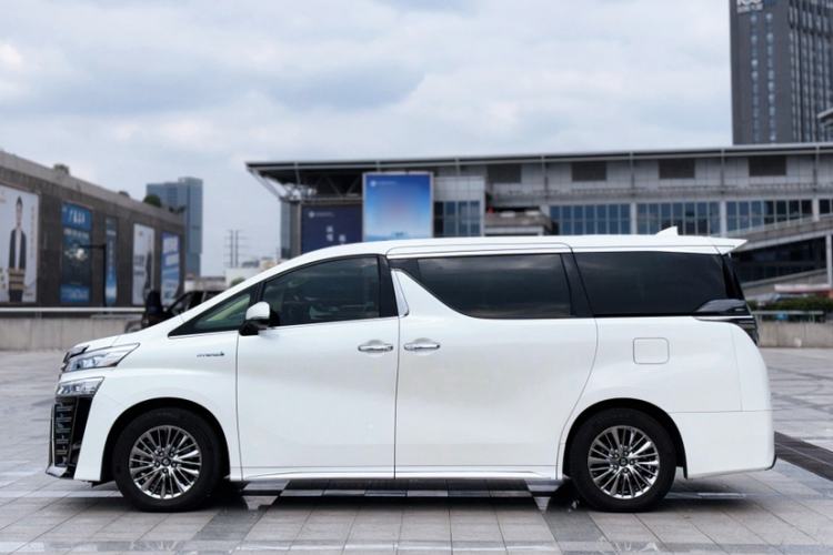Used Toyota Vellfire 2021 Crown Dual-Engine 2.5L HV Supreme Edition Exterior 2