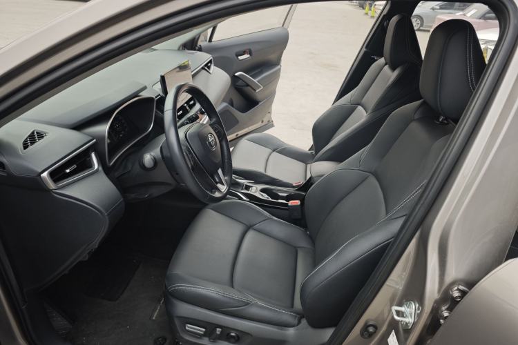 Used Toyota FRONTLANDER 2023 2.0L Smart Electric Hybrid Dual-Engine Deluxe Version
