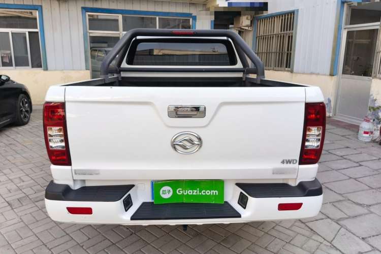 Used Huanghai Da Niu 2022 2.8T Pioneer Edition Manual Diesel 4x4 Value-Added Flatbed Cargo Box JE493ZLQ6H