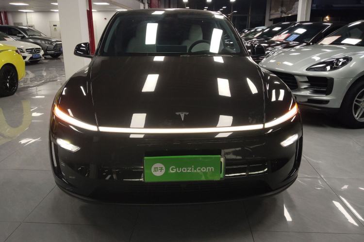 Used Tesla Model Y 2025 Rear-Wheel Drive First Edition