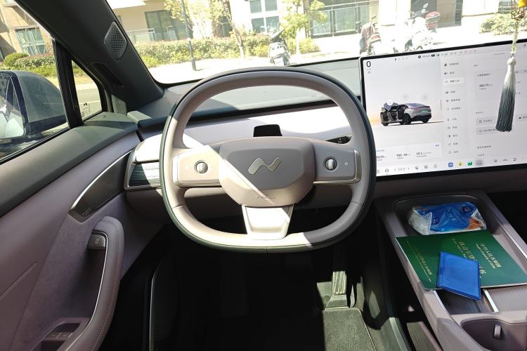 Used ONVO L60 2024 60 kWh Rear-Drive Version
