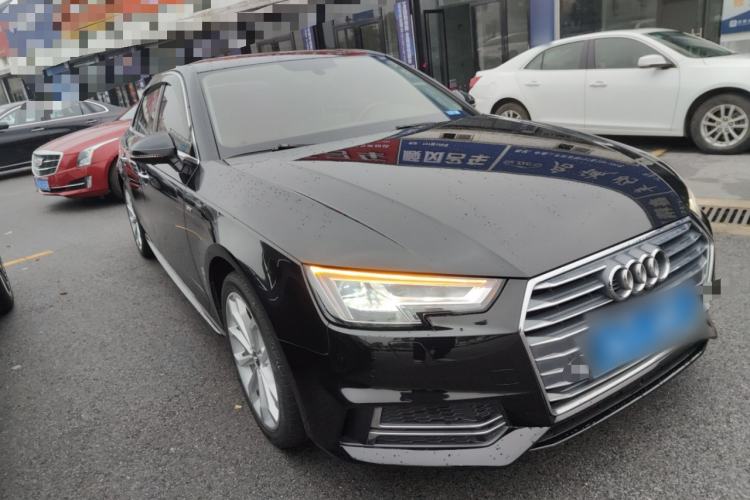Used Audi A4L 2018 30th Anniversary Edition 40 TFSI Fashion Model
