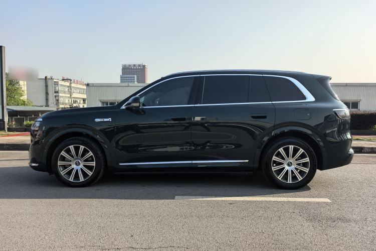 Used Hima AITO M8 2025 Extended-Range Max+ Version 53.4 kWh 6-Seater Edition