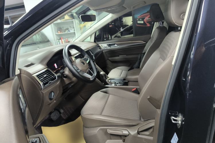 Used Volkswagen Viloran 2020 330TSI Business Edition Left Front Seat