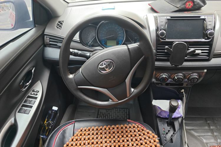 Used Toyota YARiS L Zhi Xuan 2015 1.5E Automatic Charm Edition Steering Wheel