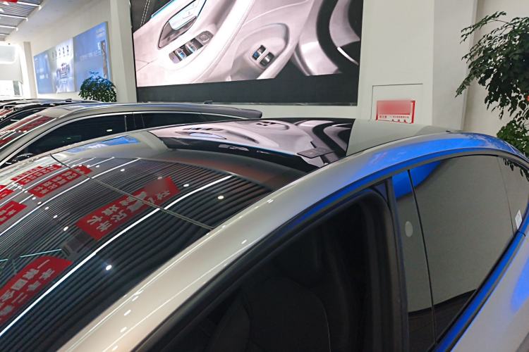 Used Tesla Model Y L 2025 Model Long-Range All-Wheel-Drive Version