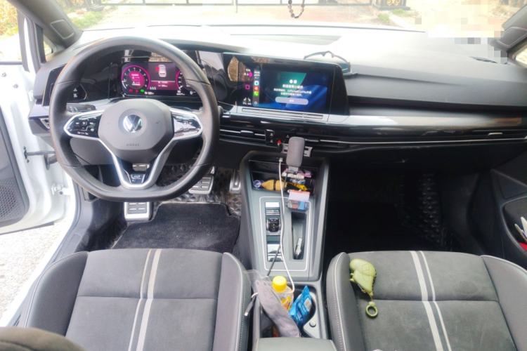 Used Volkswagen Golf 2021 280TSI DSG R-Line Center Console