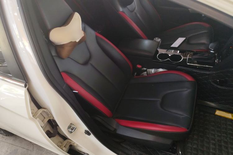 Used Venucia D60 2019 100 000 Honor 1.6L XL CVT Chenku Edition China VI Standard