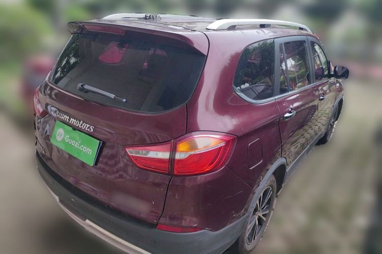 Used SWM X7 2016 1.8L Manual Luxury Edition 7 Seats