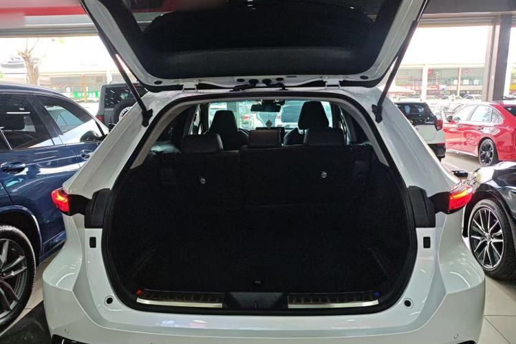 Used Toyota Venza 2023 2.0L CVT Two-Wheel Drive Luxury Edition
