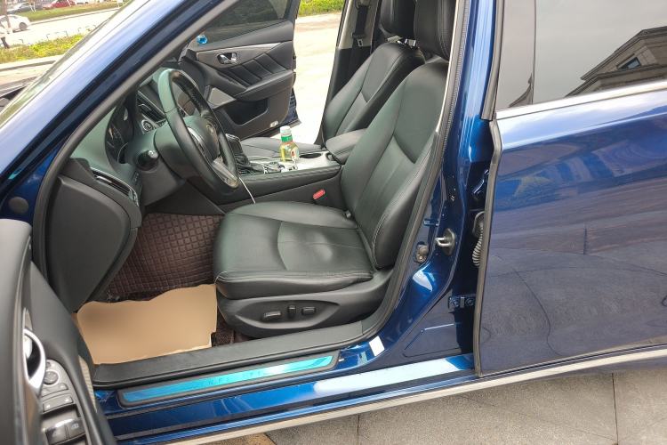 Used Infiniti Q50L 2018 2.0T Enjoyment Version China VI Standard