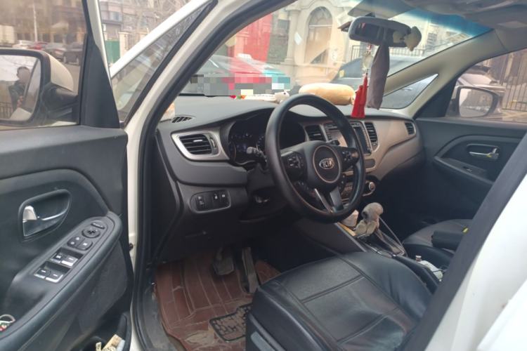 Used Kia Carens 2013 2.0L 5-Seater Automatic Standard Version China IV Standard