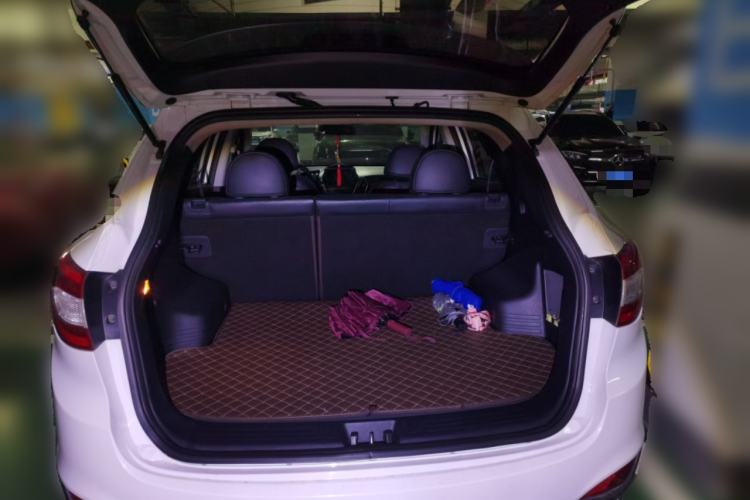 Used Hyundai ix35 2013 2.0L Automatic Two-Wheel Drive Smart GLS China IV Standard