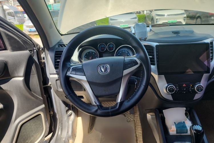 Used CHANGAN CS35 2014 1.6L Manual Luxury Model China V Standard