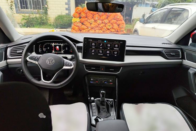 Used Volkswagen Tayron 2024 300TSI Two-Wheel-Drive Luxury Plus Advanced Version
