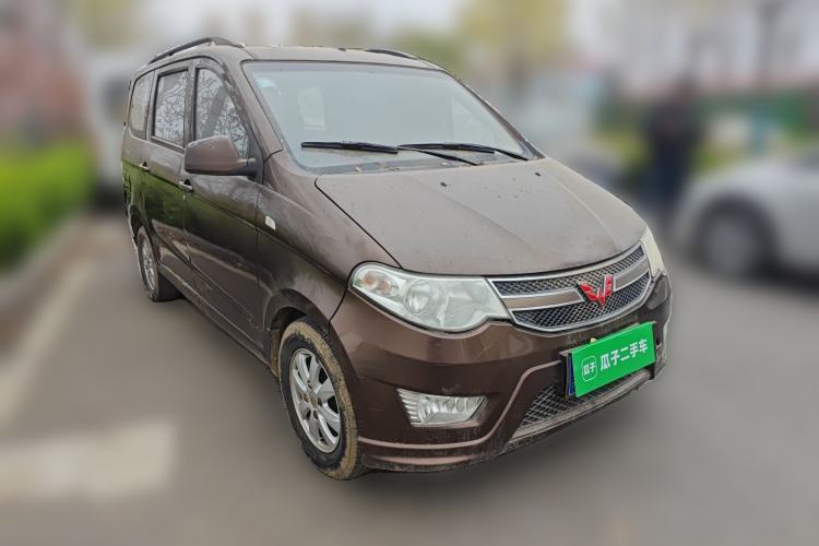 Used Wuling Hongguang 2014 1.5L S Standard Version Front Right 45 Deg