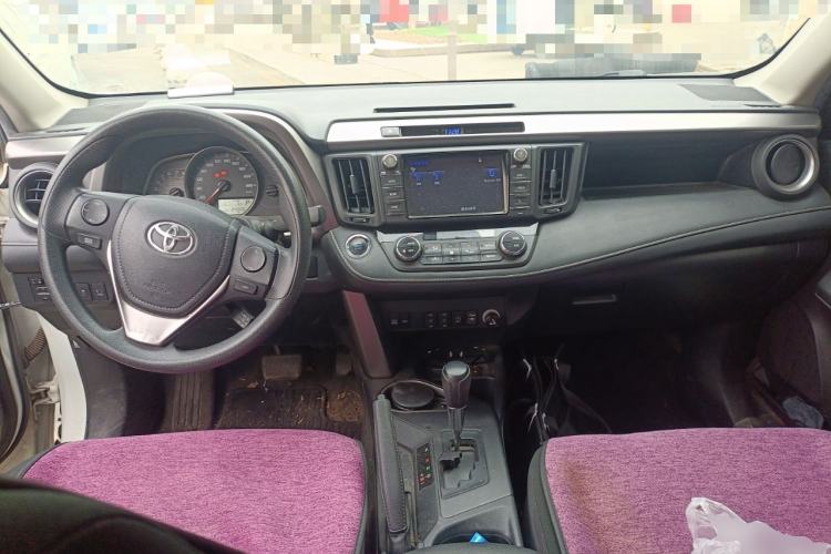 Used Toyota RAV4 2016 2.0L CVT Two-Wheel Drive Comfort Edition China V Standard
