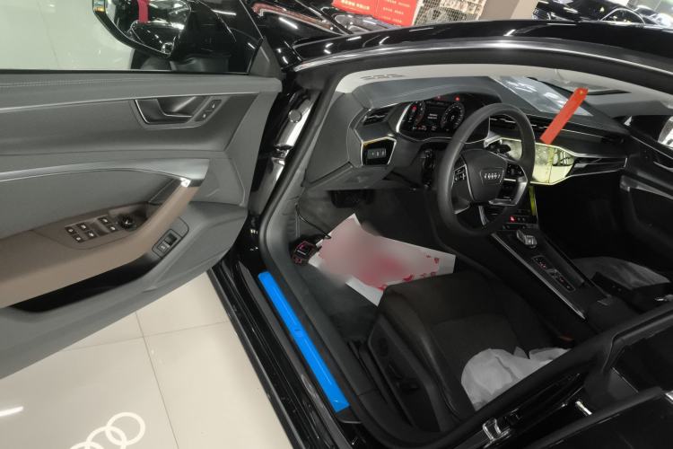 Used Audi A7L 2024 45TFSI S-line Dream-Building Edition Flow Crystal Package