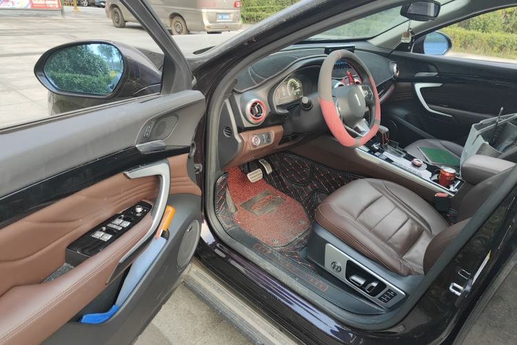 Used Wey VV7 2017 2.0T Flagship Model
