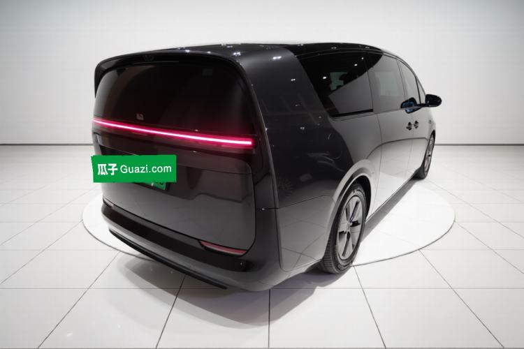 Used Li Auto MEGA 2025 Home Family Special Edition