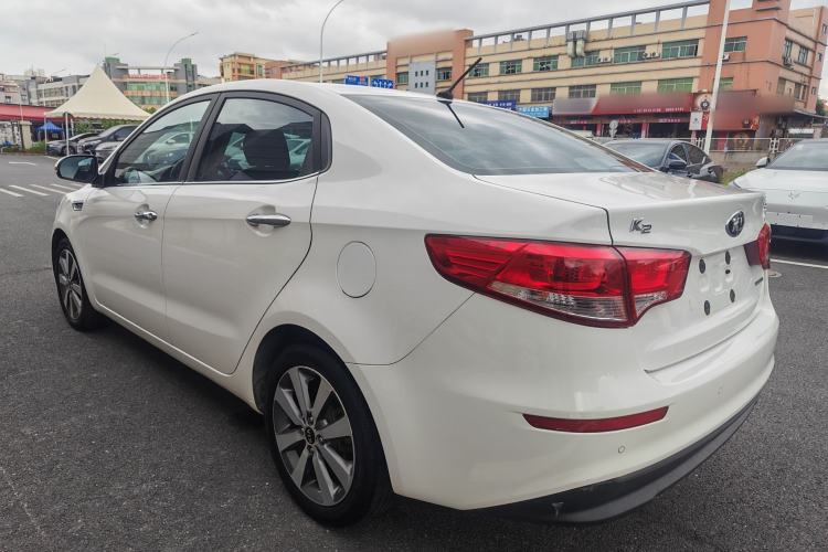 Used Kia K2 2015 Sedan 1.6L Automatic Transmission Premium Exterior 3