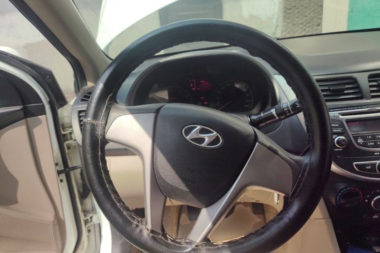 Used Hyundai Verna (older generation) 2016 1.4L Manual Fashion GS
