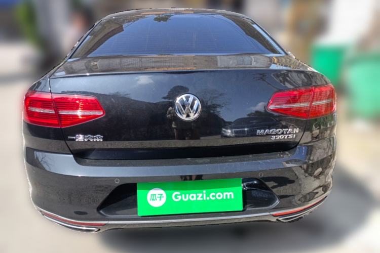 Used Volkswagen Magotan 2017 330TSI DSG Luxury Model Rear