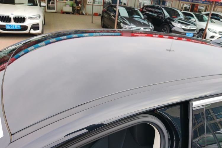 Used Hongqi E-QM5 2022 431 km Charge & Enjoy Edition