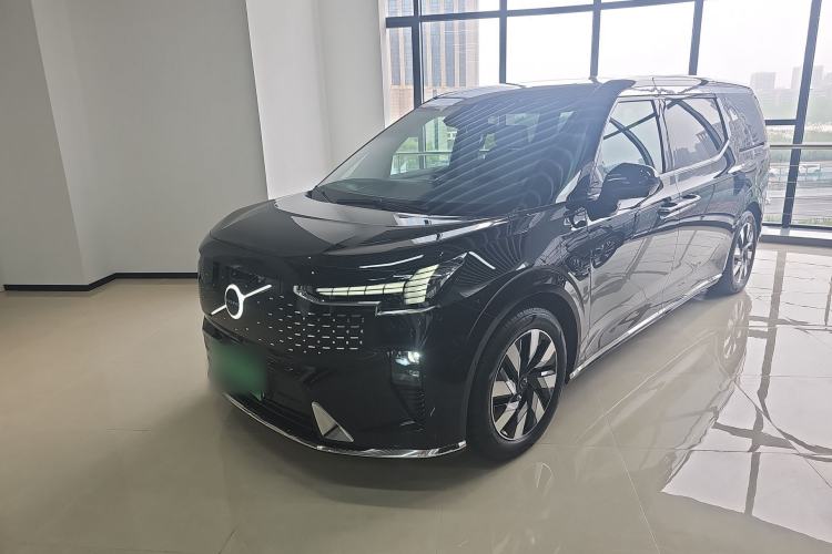 Used Volvo EM90 2025 Ultra Six-Seater