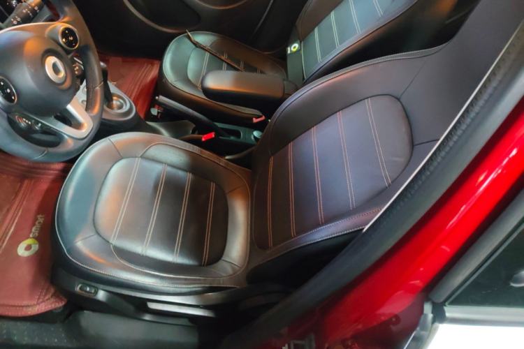 Used smart forfour 2018 0.9T 66 kW Pioneer Edition Left Front Seat