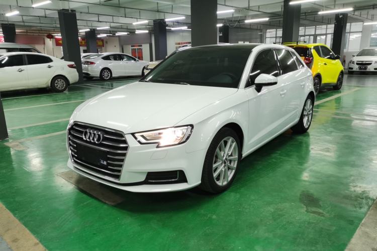 Used Audi A3 2020 Restyled Sportback 35 TFSI Entry-Level China VI Emission Standard