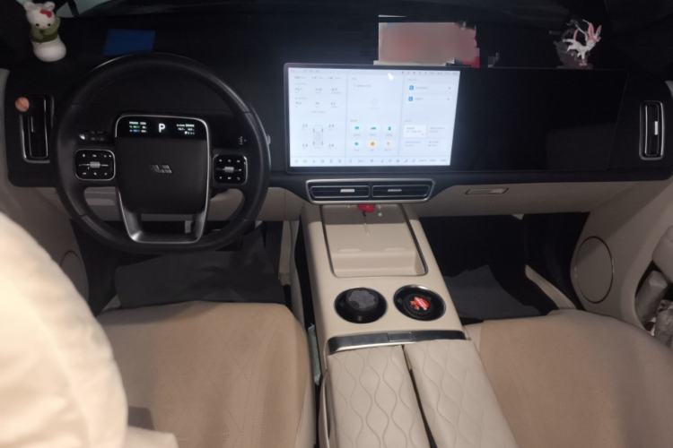 Used Li Auto L8 2023 Pro Model Interior 2