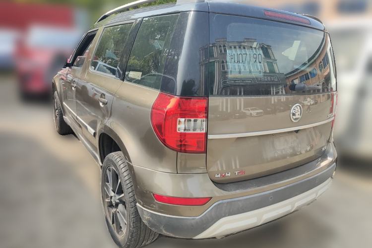 Used Skoda Yeti 2014 1.8TSI DSG All-Wheel Drive Edition Rear Left 45 Deg