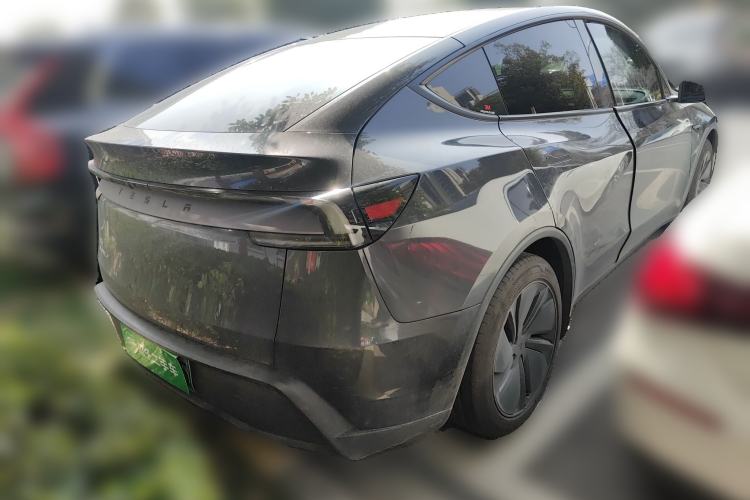 Used Tesla Model Y 2025 Rear-Wheel-Drive Version