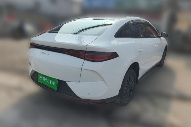Used BYD e7 2025 Model 520 Smart Travel Edition
