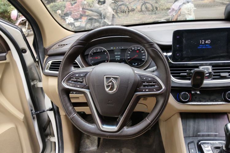 Used Baojun 730 2017 1.8L iAMT Prestige Version 7 Seats