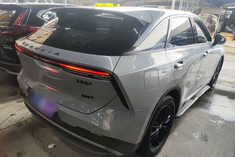 Used Venucia V 2021 260T Idol Edition