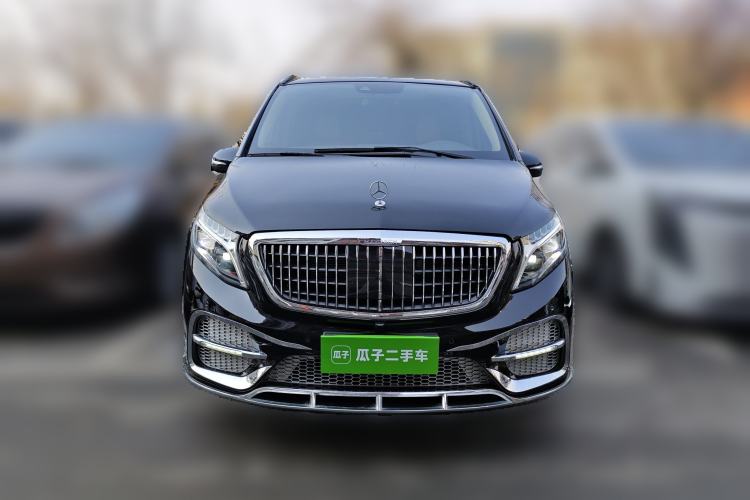 Used Mercedes-Benz V-Class 2021 V 260 Avantgarde Edition Front