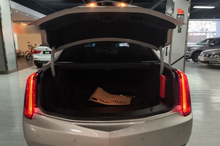 Used Cadillac XTS 2016 28T Luxury Model