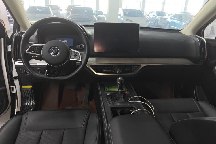 Used BYD Tang 2018 2.0T Automatic SmartConnect Prestige 7-Seater China V Standard