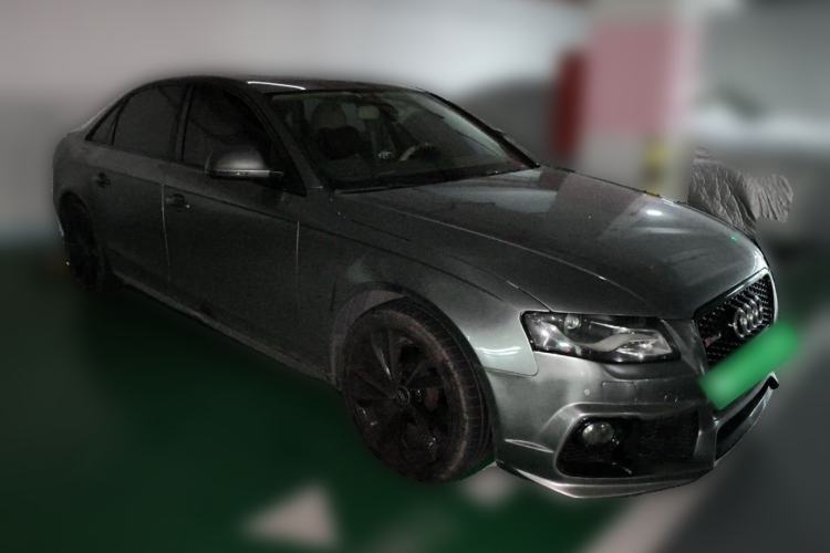 Used Audi A4L 2012 2.0 TFSI automatic standard version Front Right 45 Deg