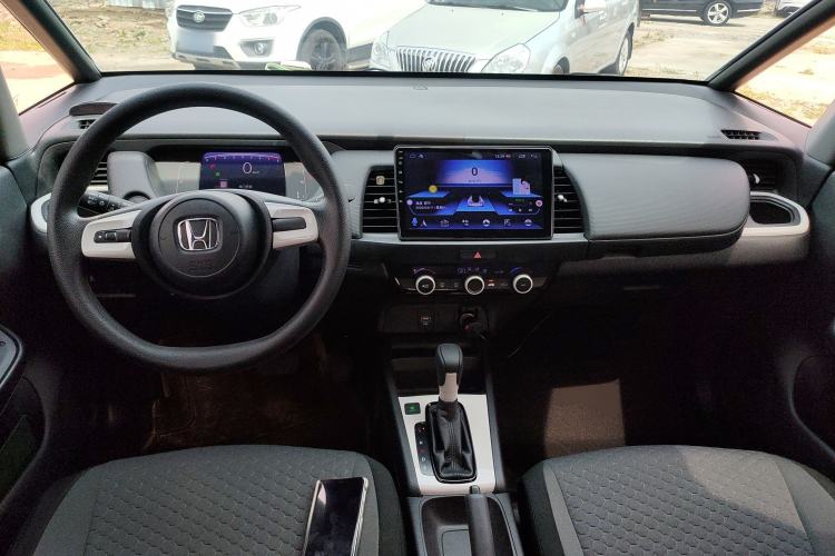 Used Honda Fit 2021 1.5L CVT Trend Edition Center Console