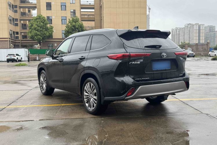Used Toyota Highlander 2024 2.5L Smart Electric Hybrid Dual-Engine Four-Wheel Drive Prestige Version – 7 Seats