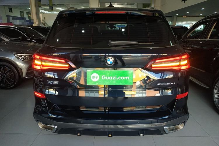 Used BMW X5 2022 Restyled xDrive 30Li Luxury Version M Sport Package
