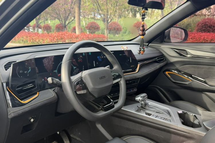 Used CHANGAN OSHAN X5 PLUS 2023 Revised 1.5T DCT Pioneer Edition
