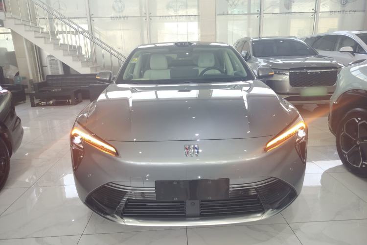 Used Buick L7 2025 Model Luxury Leisure Smart Driving Edition