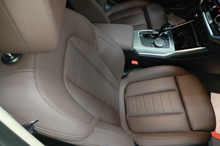 Used BMW 3 Series 2020 Restyled 325i M Sport Night Edition Package Right Front Seat